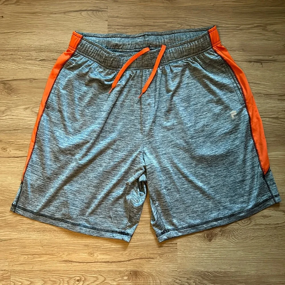 Men’s XL Fila Sport Shorts - Picture 1 of 3
